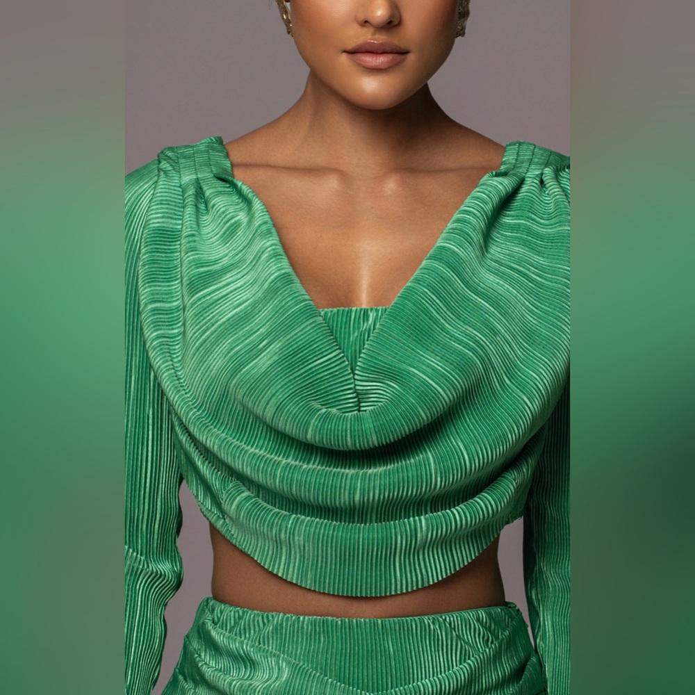 JLuxLabel Elegant Green Women's Top